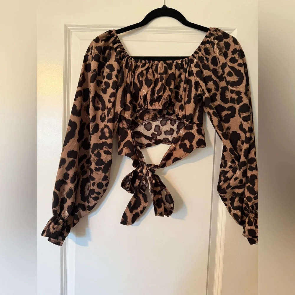 Leopard Print Elastic Crop Top Tie Back Women’s Size Small - Picture 7 of 8